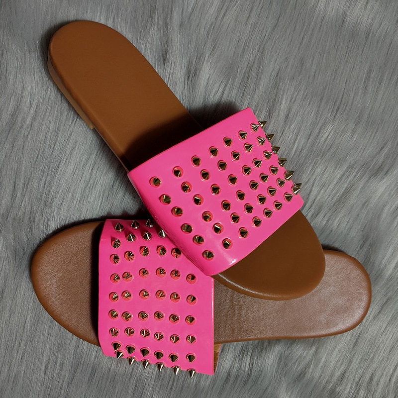 Women Slippers Fashion Slides Woman Summer Beach Flip Flops Rivet Flip-Flops Flats Ladies Home Outdoor Slippers Flip Flop Shoes