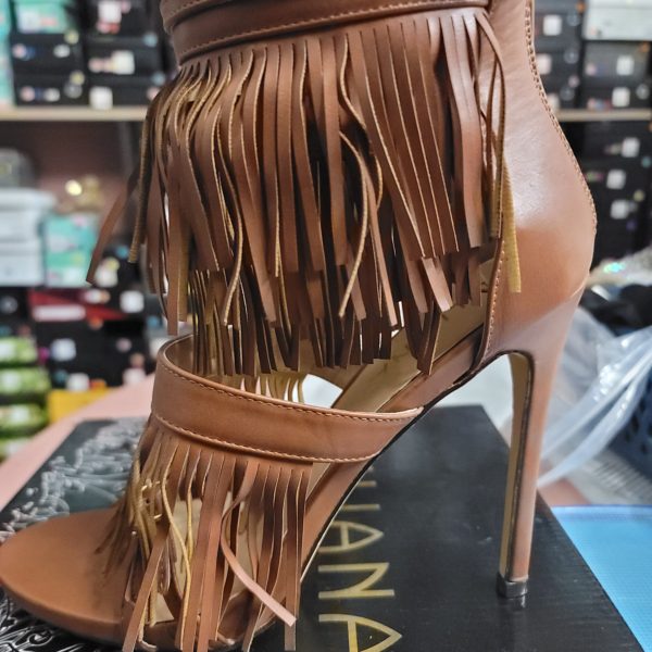Trendy Leather Fringe Sandals